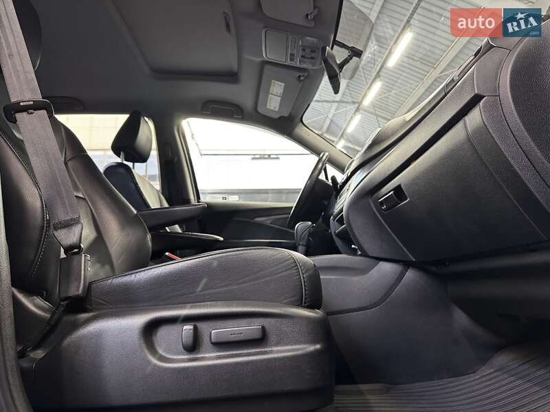 Внедорожник / Кроссовер Honda Pilot 2017 в Киеве фото 30 Внедорожник / Кроссовер Honda Pilot 2017 в Киеве