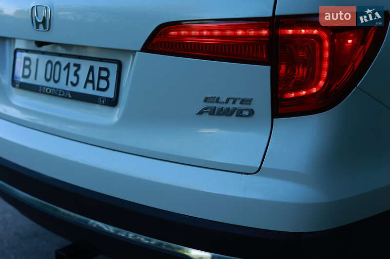 Внедорожник / Кроссовер Honda Pilot 2017 в Киеве