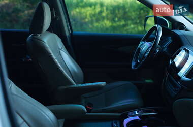 Позашляховик / Кросовер Honda Pilot 2017 в Києві