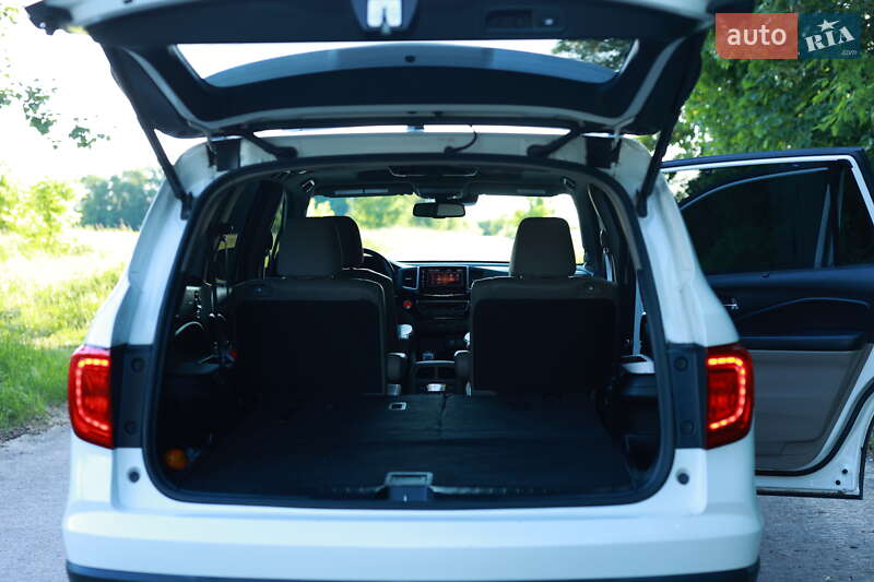 Внедорожник / Кроссовер Honda Pilot 2017 в Киеве