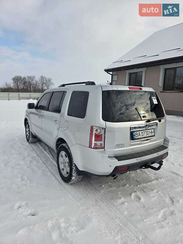 Внедорожник / Кроссовер Honda Pilot 2008 в Хороле