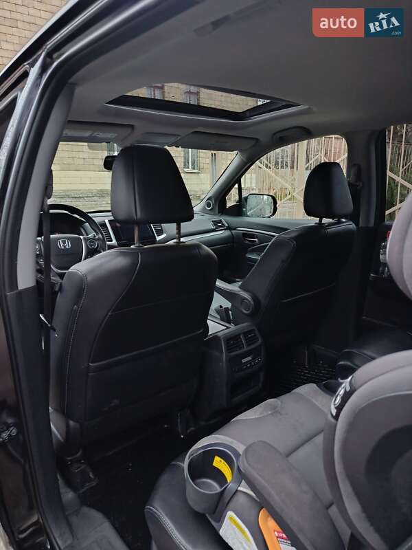 Внедорожник / Кроссовер Honda Pilot 2015 в Харькове