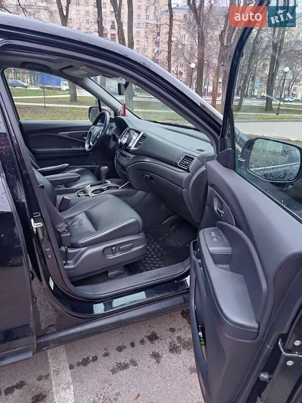 Внедорожник / Кроссовер Honda Pilot 2015 в Харькове