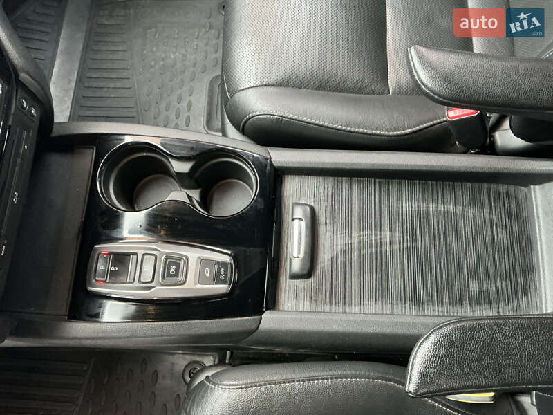 Внедорожник / Кроссовер Honda Pilot 2016 в Тернополе фото 10 Внедорожник / Кроссовер Honda Pilot 2016 в Тернополе