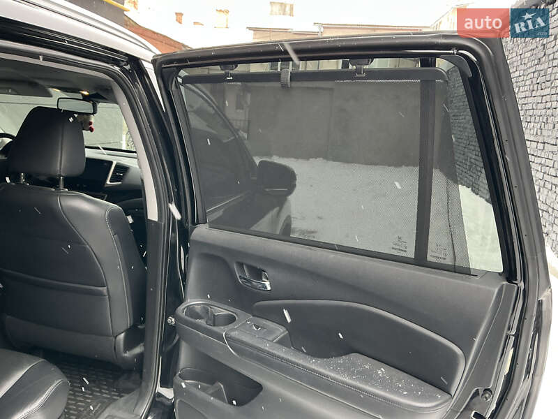 Внедорожник / Кроссовер Honda Pilot 2016 в Тернополе фото 18 Внедорожник / Кроссовер Honda Pilot 2016 в Тернополе