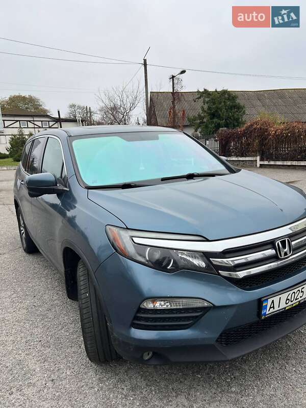 Внедорожник / Кроссовер Honda Pilot 2015 в Киеве
