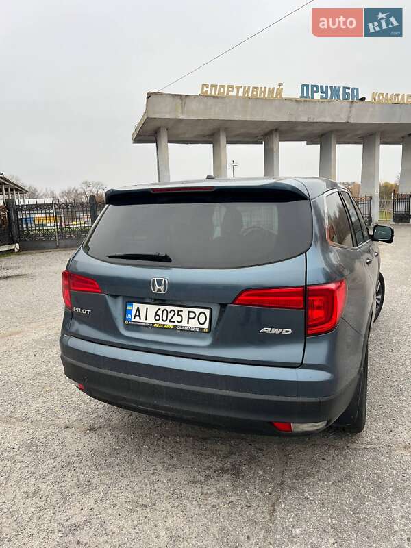 Внедорожник / Кроссовер Honda Pilot 2015 в Киеве