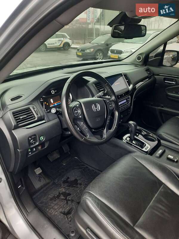 Позашляховик / Кросовер Honda Pilot 2017 в Полтаві фото 19 Позашляховик / Кросовер Honda Pilot 2017 в Полтаві