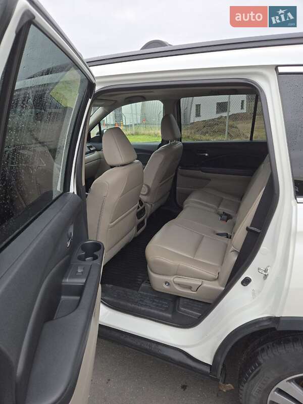 Внедорожник / Кроссовер Honda Pilot 2015 в Львове