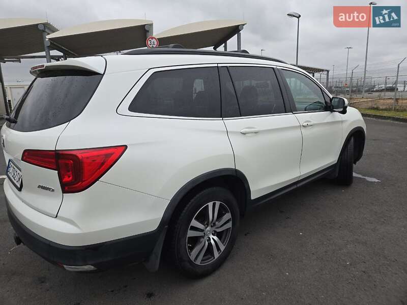 Внедорожник / Кроссовер Honda Pilot 2015 в Львове