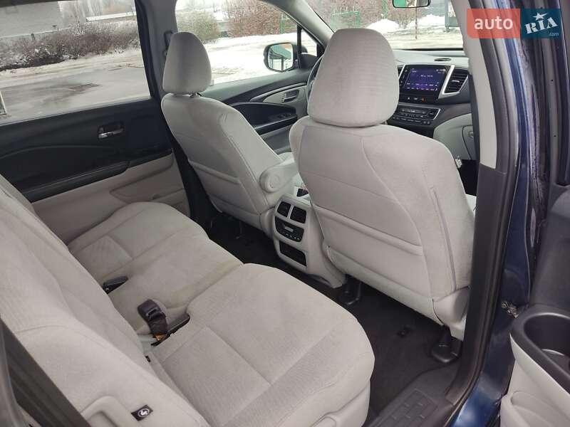 Внедорожник / Кроссовер Honda Pilot 2016 в Виннице