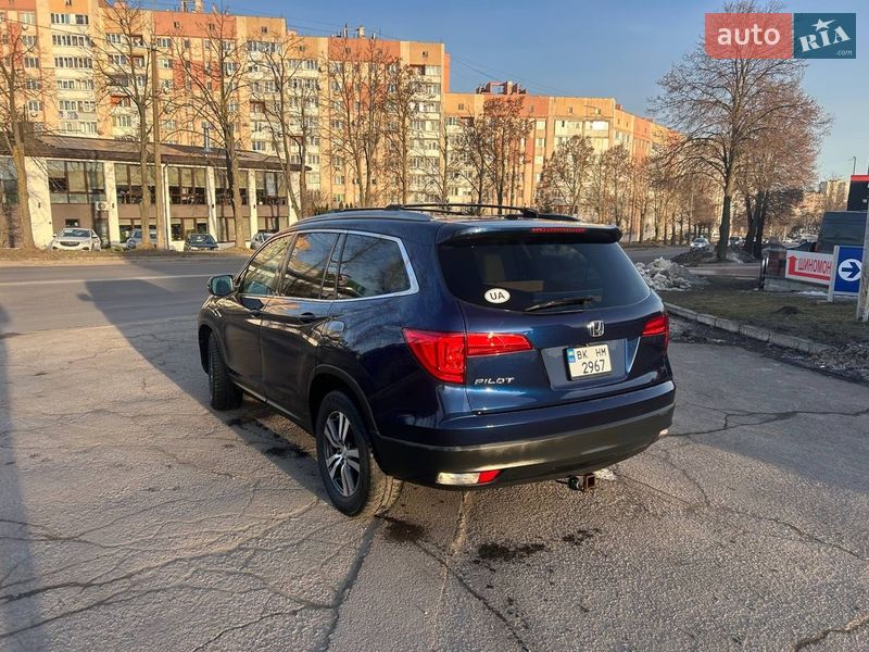 Внедорожник / Кроссовер Honda Pilot 2016 в Ровно