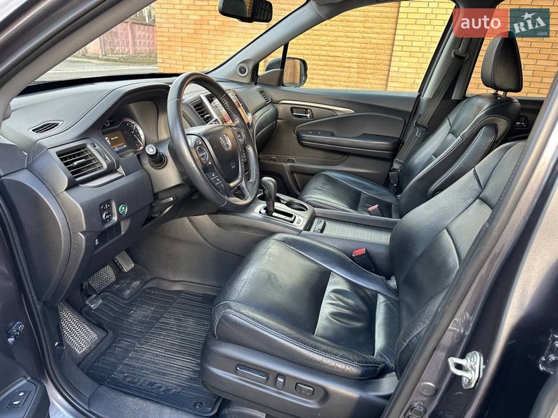 Внедорожник / Кроссовер Honda Pilot 2017 в Киеве