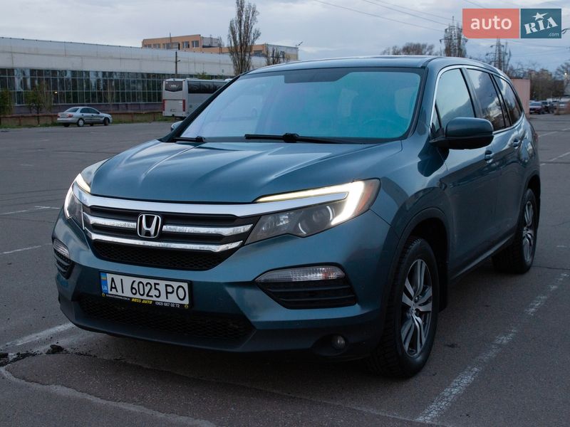 Внедорожник / Кроссовер Honda Pilot 2015 в Киеве