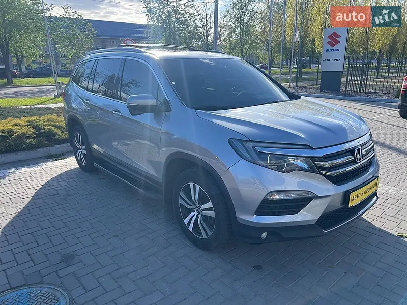 Audi Q5 2018 VIN WA1BNAFY5J2196689 фото оголошення 30 з 63