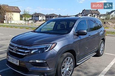 Внедорожник / Кроссовер Honda Pilot 2016 в Киеве
