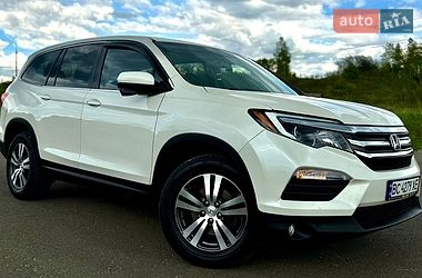 Позашляховик / Кросовер Honda Pilot 2017 в Трускавці