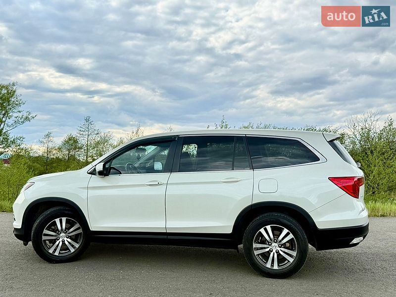 Позашляховик / Кросовер Honda Pilot 2017 в Трускавці
