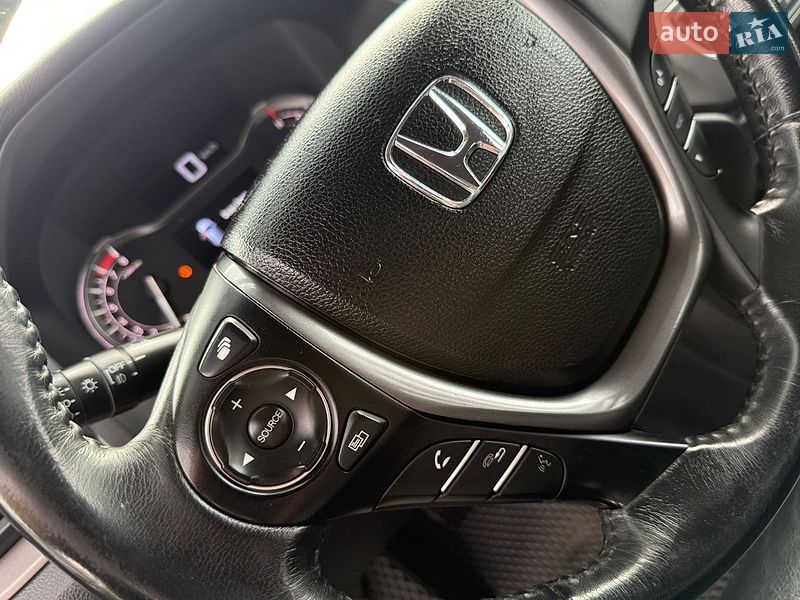 Позашляховик / Кросовер Honda Pilot 2017 в Трускавці