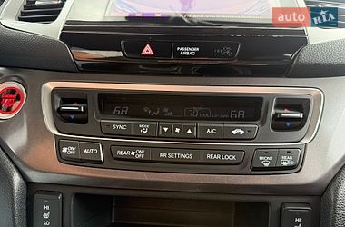 Позашляховик / Кросовер Honda Pilot 2017 в Трускавці