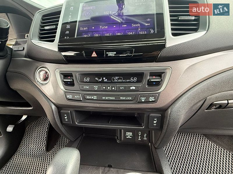 Позашляховик / Кросовер Honda Pilot 2017 в Трускавці