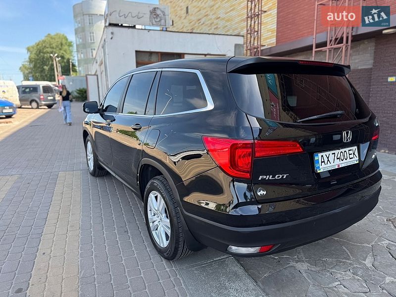 Внедорожник / Кроссовер Honda Pilot 2015 в Харькове