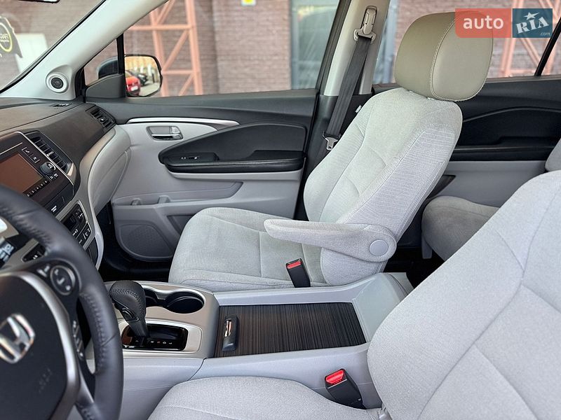 Внедорожник / Кроссовер Honda Pilot 2015 в Харькове