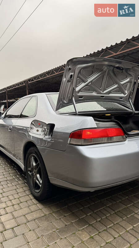 Купе Honda Prelude 2000 в Одесі