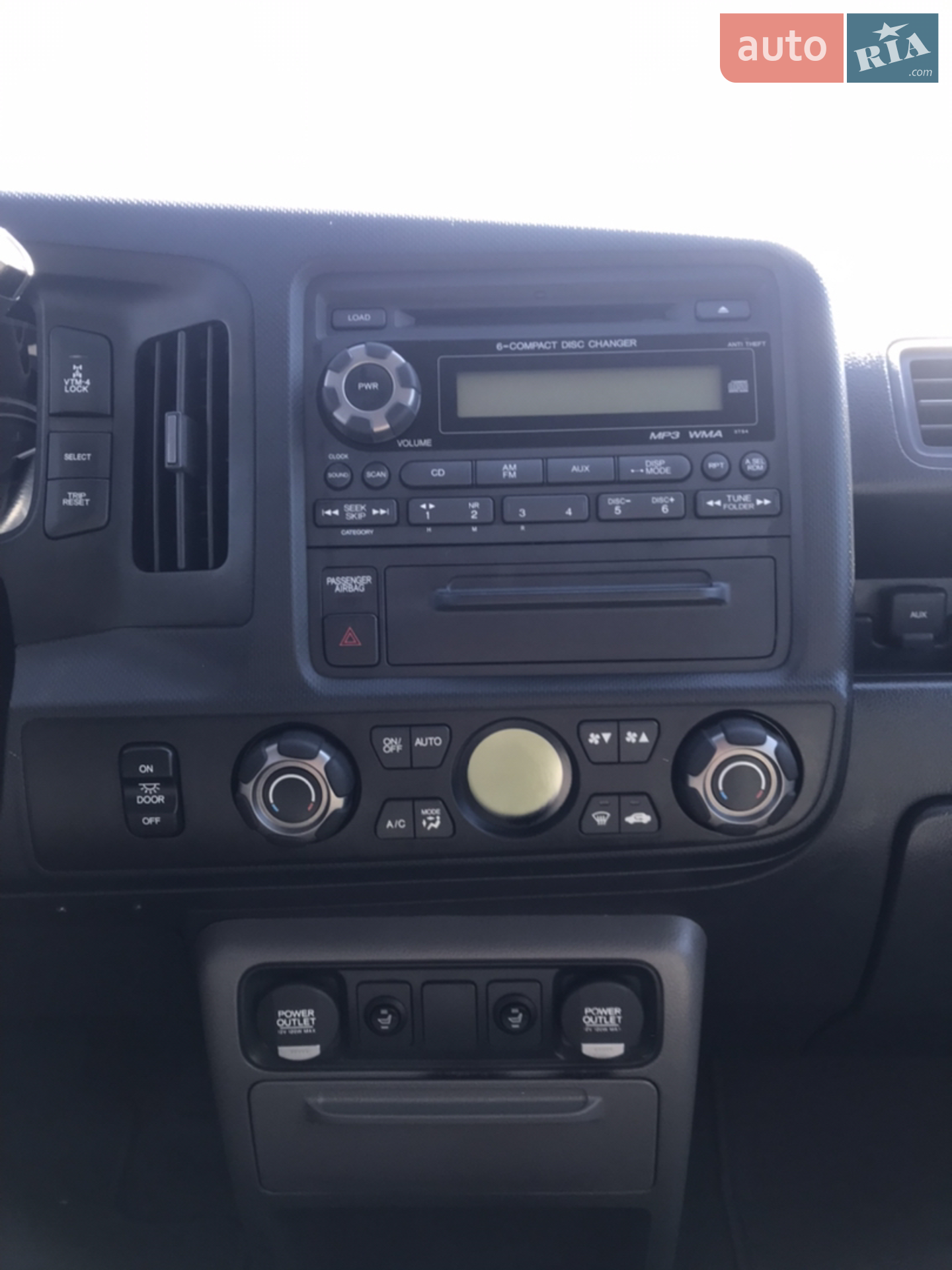 2012 Honda Ridgeline - мініатюра 22