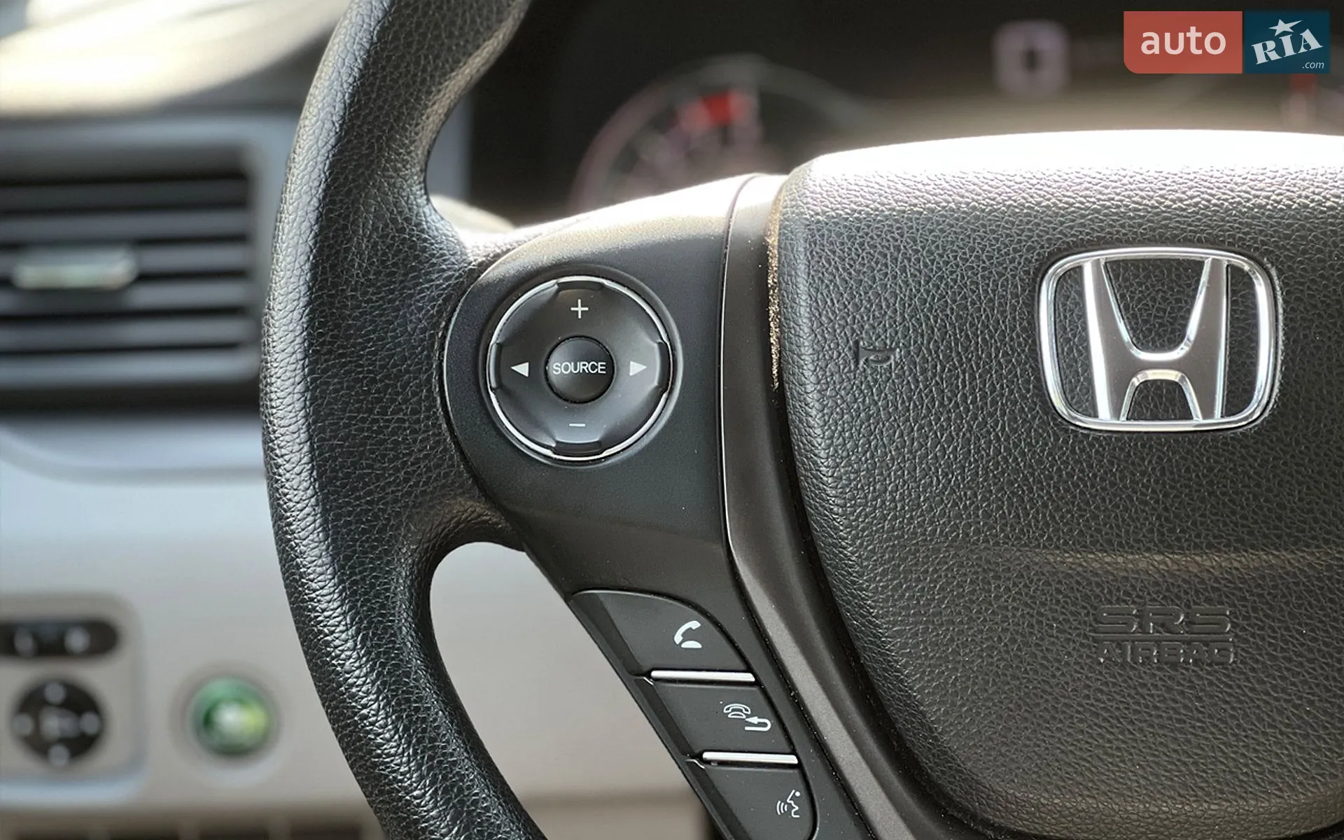 2018 Honda Ridgeline - мініатюра 12