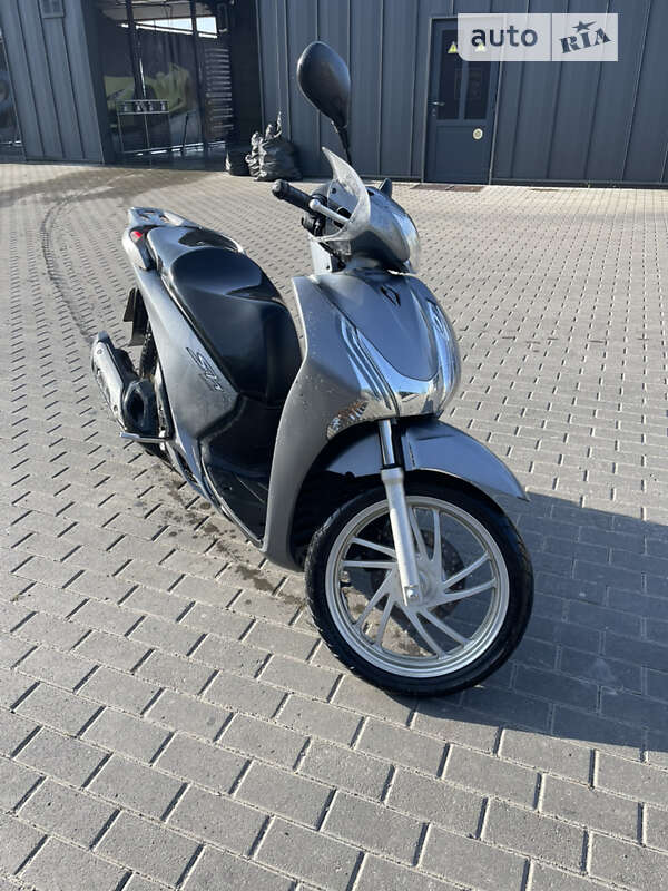 Мопеди Honda SH 125 2013 в Ковелі
