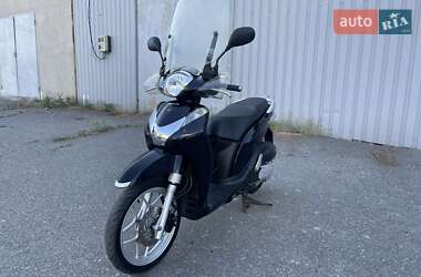 Макси-скутер Honda SH 125 2015 в 