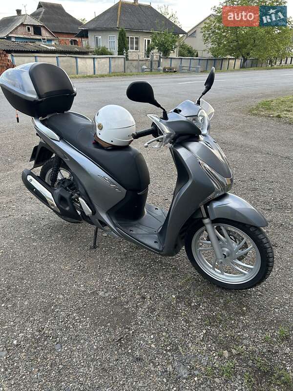 Макси-скутер Honda SH 125 2014 в 