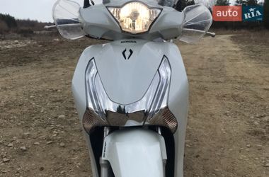Скутер Honda SH 125 2015 в Ивано-Франковске