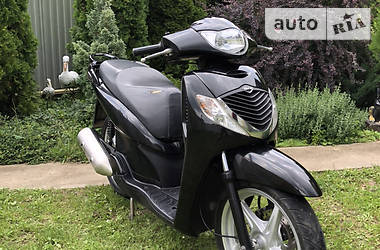 Макси-скутер Honda SH 150 2007 в 
