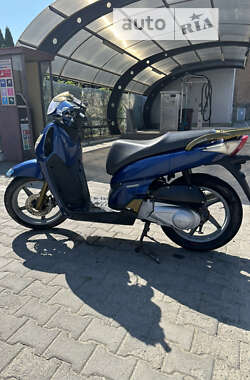 Скутер Honda SH 150 2012 в Чернівцях