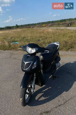 Мопеди Honda SH 150 2012 в Малині