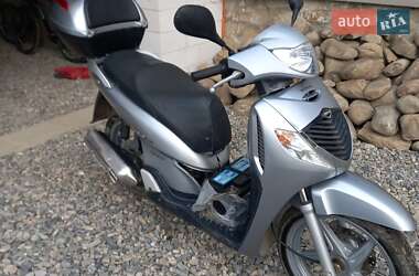 Макси-скутер Honda SH 150 2012 в Солотвине