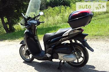 Макси-скутер Honda SH 300i 2007 в Хотине