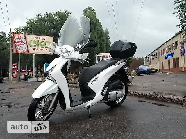 Макси-скутер Honda SH 50 2013 в Одессе