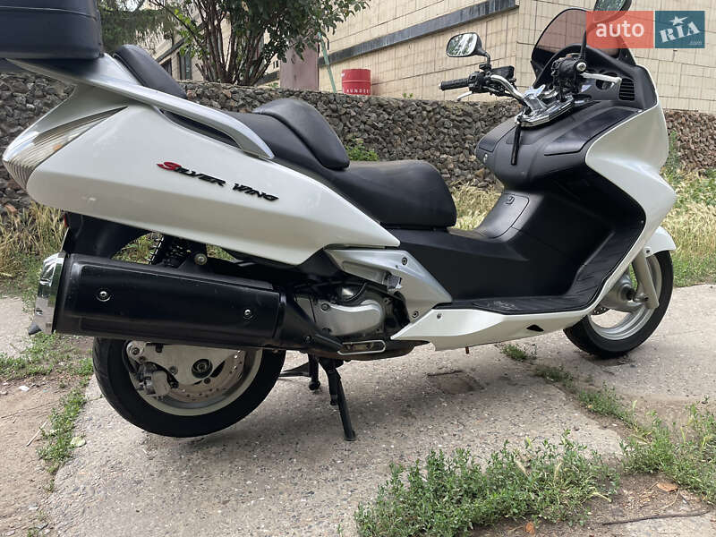 Максі-скутер Honda Silver Wing 400 2003 в Миколаївці