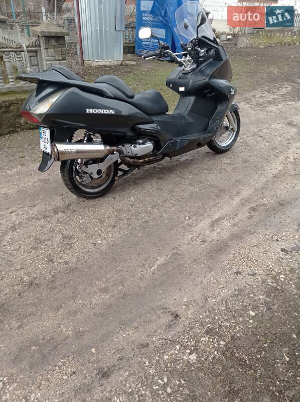 Макси-скутер Honda Silver Wing 600 2001 в Тернополе