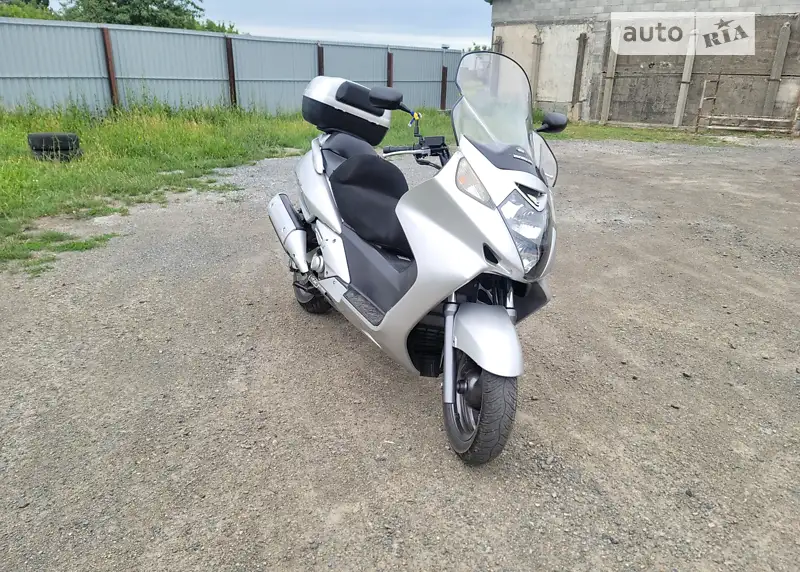 Honda Silver Wing 600 2002