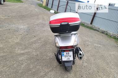 Макси-скутер Honda Silver Wing 600 2002 в 