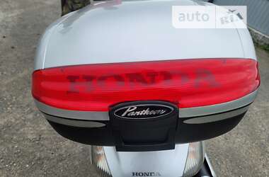Макси-скутер Honda Silver Wing 600 2002 в 