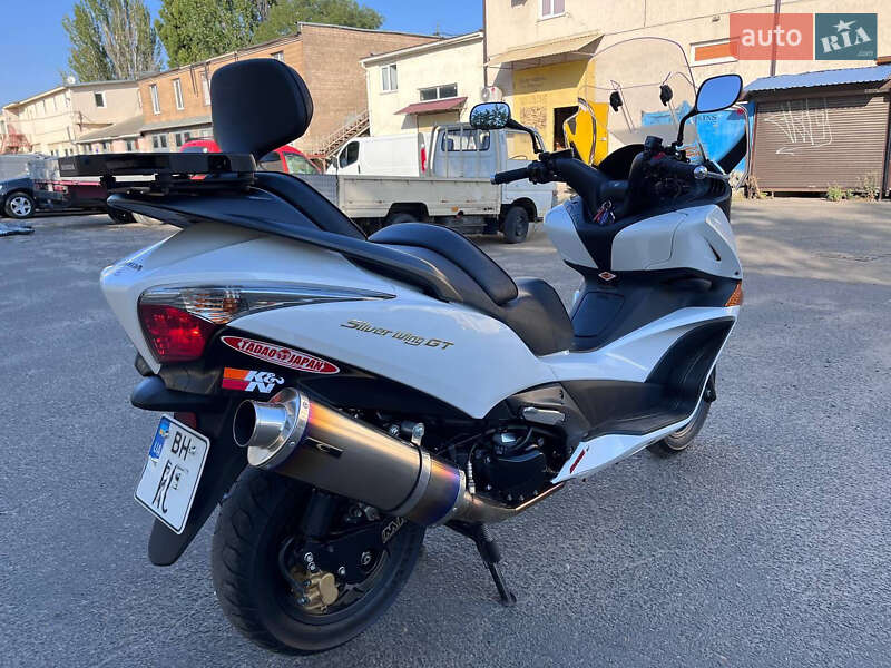 Грузовые мотороллеры, мотоциклы, скутеры, мопеды Honda Silver Wing 600 2011 в Одессе
