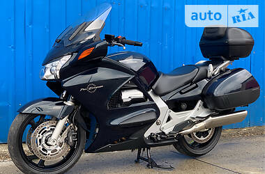 Мотоцикл Туризм Honda ST 1100 Pan European 2004 в Киеве