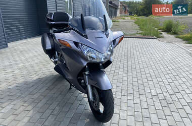 Мотоцикл Круізер Honda ST 1300 Pan European 2004 в 
