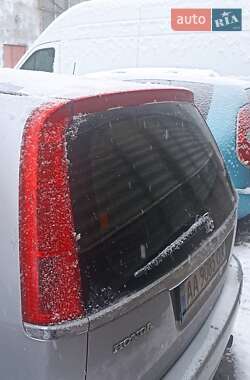 Универсал Honda Stream 2001 в Киеве