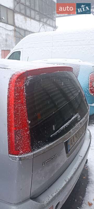 Універсал Honda Stream 2001 в Києві